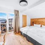 Bed&Breakfast Hotel Garni Trifthof